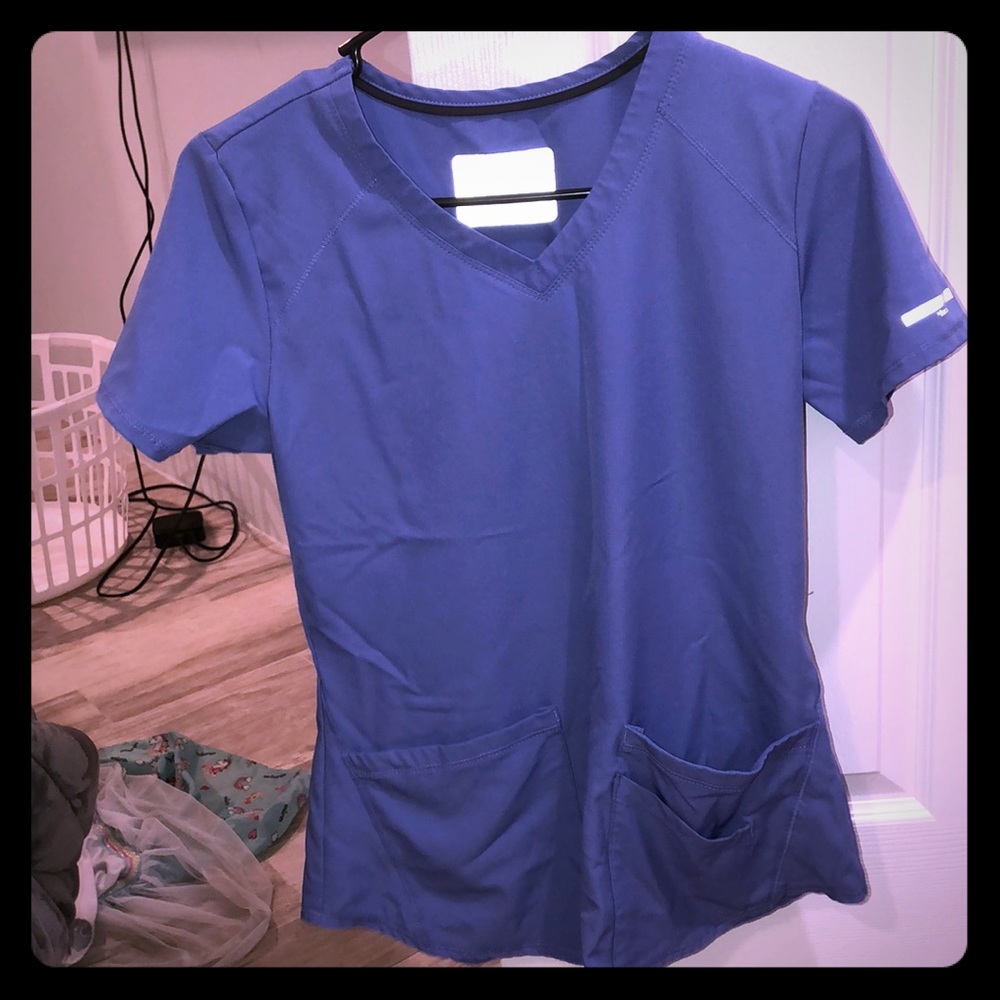 Sketchers light blue scrub top XS
